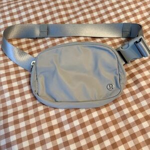 Lululemon belt bag - grey/green